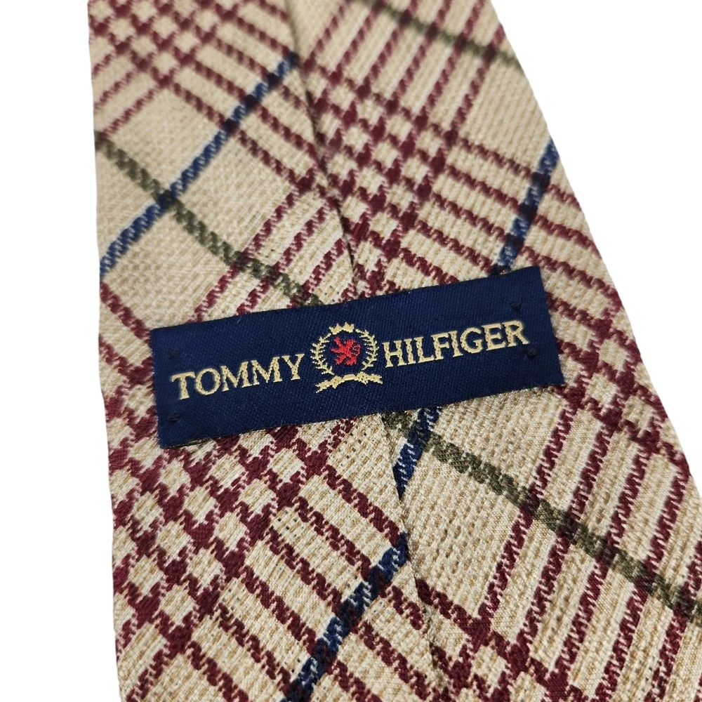 Tommy Hilfiger Vintage 90's 100% Silk Brown Burgandy Plaid Houndstooth Neck Tie